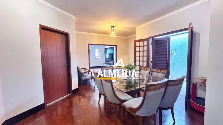 Imagem Casa com 3 dormitórios à venda, 189 m² por R$ 790.000,00 - Jardim América - Rio Claro/SP