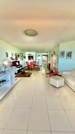 Imagem Apartamento de 4 quartos duas suítes, 4 vagas frente mar em à venda, Praia de I
