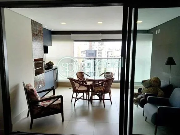 Imagem Ótimo apartamento com 115m² em Moema Pássaros Moderno, andar alto, muita luz natural Living com v...