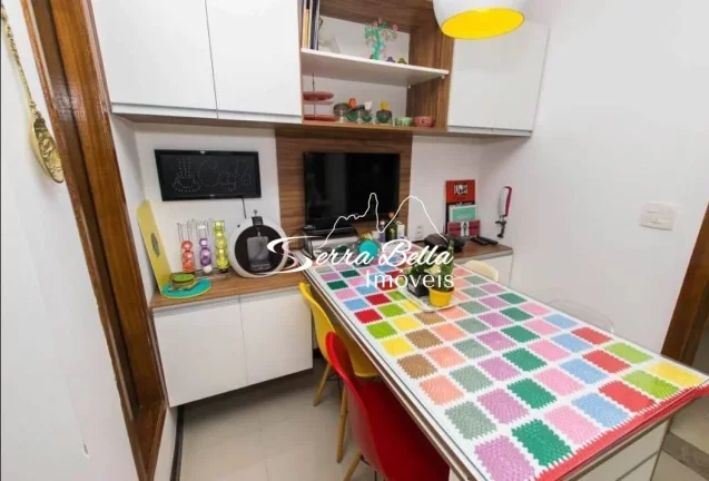 Imagem Casa com 3 dormitórios à venda, 530 m² por R$ 1.790.000,00 - Várzea - Teresópolis/RJ