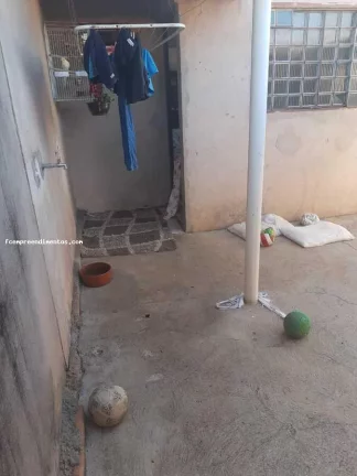 Imagem Casa para Venda em Limeira, Jardim Residencial Regina Bastelli, 2 dormitórios, 1 banheiro, 3 vagas