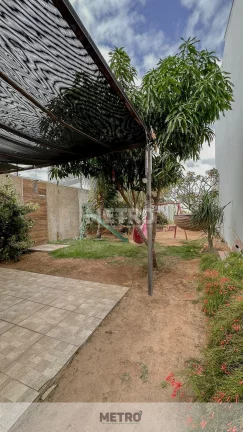Imagem Venda, Casa, Bairro Caminho do Sol, dois pavimentos, moveis planejados, 4 quarto