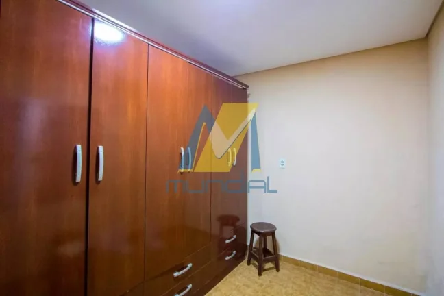 Imagem Casa térrea com excelente distribuição e total privacidade