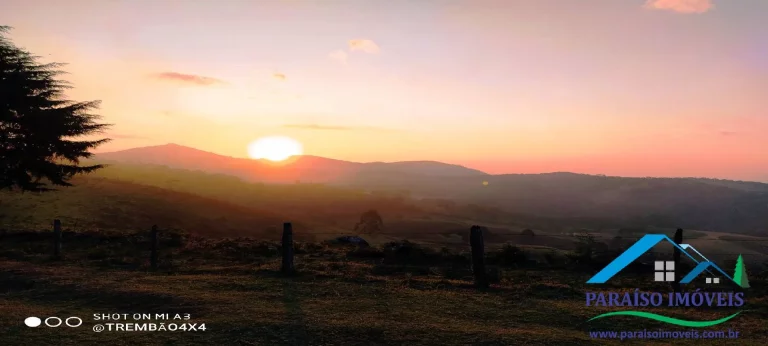 Imagem Seu Refúgio na Serra da Mantiqueira: Vista Panorâmica e Sustentabilidade!