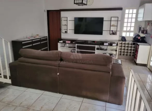Imagem Sobrado à Venda com piscina e próximo à FAAT – Atibaia/SP