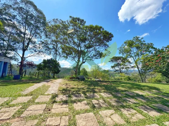 Imagem Sítio de Alto Padrão à Venda em Piracaia, SP - Vista para Represa