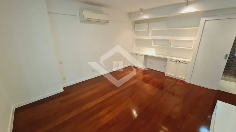 Imagem Apartamento Duplex Leblon 195m² – 3 Quartos, 2 Suítes, Quadra da Praia