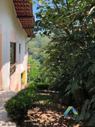 Imagem CASA 333 metros, condomínio fechado, 3 suítes, sala 3 ambientes, 5 vagas, piscina ótima localização e valor !!!