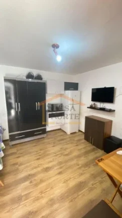 Imagem Sobrado com 4 dormitórios, sendo 3 suítes, uma delas com varanda e duas externas. Conta com banhei...