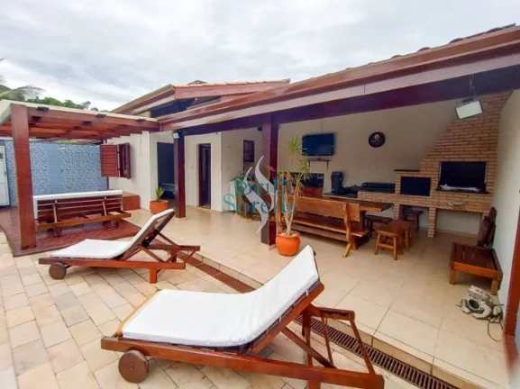 Imagem Casa Mobiliada à venda em Condomínio Fechado em Horto Florestal - Ubatuba/SP.