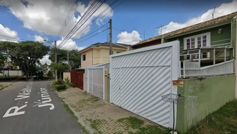Imagem Sobrado no Vitória Regia - CIC - Próximo a Bosch - R$300 mil