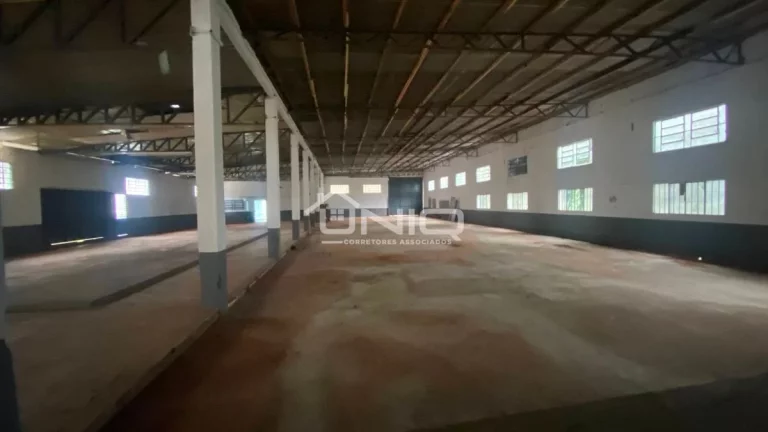 Imagem Terreno industrial com Barracão BR saida Itapejara Do Oeste