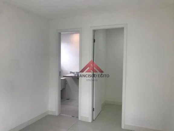 Imagem Excente casa duplex em centro de terreno, loteamento Argeu Fazendinha,(Av. Central)constituida de Varanda,Sala,03 quartos sendo com duas suiters,lavan