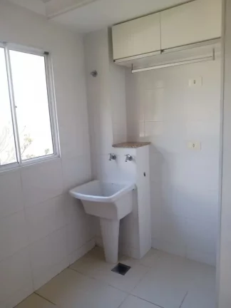 Imagem Apartamento Terreo 2 dorm com armários, sala com rack, cozinha com armários, banheiro; 55 m2 com u...