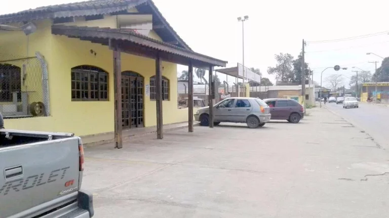 Imagem Área comercial à venda, Parque Santa Rosa, Suzano, com 100 metros de Frente para a Estrada dos Fernandes.