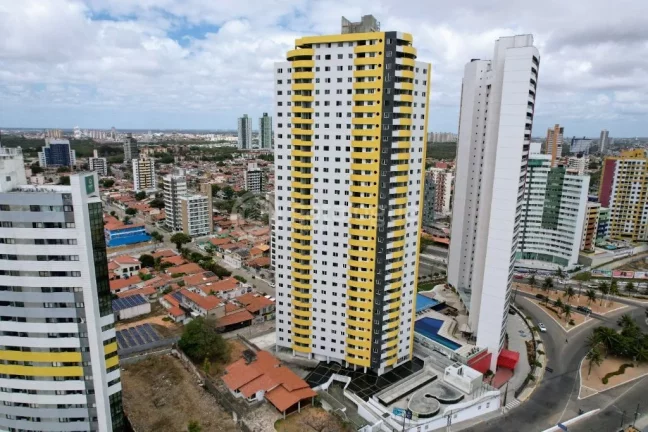 Imagem Apartamento duplo no Funchal Ponta Negra - com 110,98m