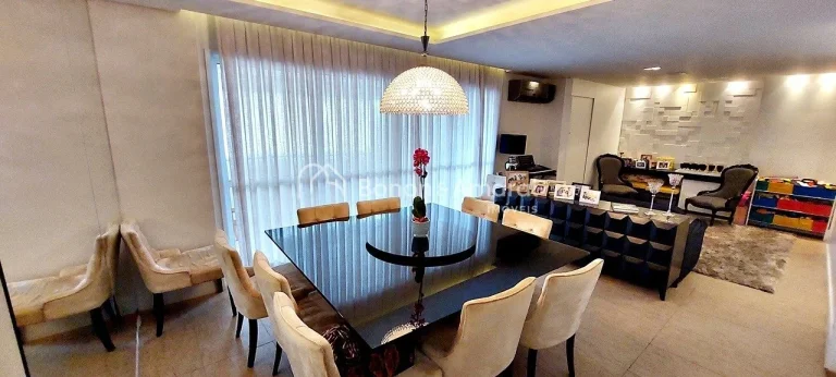 Imagem Apartamento Garden a Venda, 223 m² de Área Útil, 4 Suítes, 4 Garagens, Lavabo, Amplo Living 2 Am...