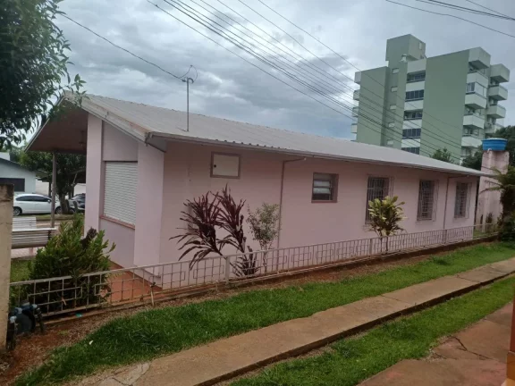 Imagem Casa para Venda em Erechim, Três Vendas, 4 dormitórios, 2 banheiros