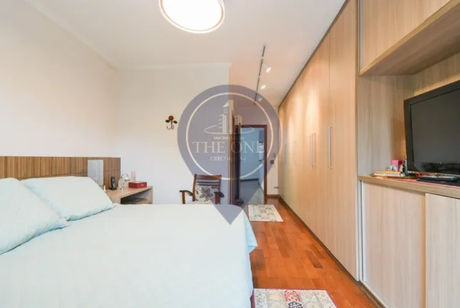 Imagem Luxuosa casa de 3 quartos e 3 suítes na Vila Clementino, São Paulo-SP, com 244m² e 3 vagas de garagem!
