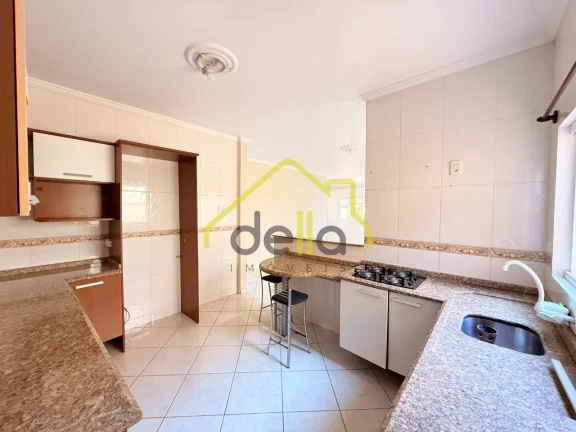 Imagem Excelente Casa Plana Averbada no Iririú próxima do Colégio Santo Antônio!!