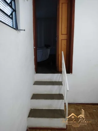 Imagem Casa com3 dormitórios no bairro Tucura