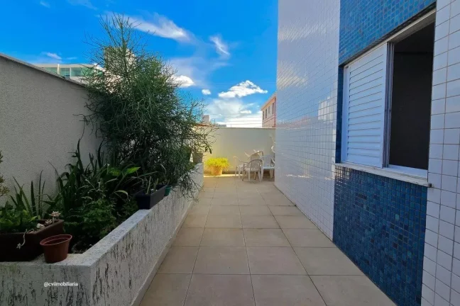 Imagem Apartamento espaçoso com 142m², ideal para quem busca conforto, funcionalidade e ambientes amplos ...