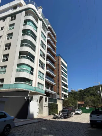Imagem Apartamento mobiliado na Praia Brava com 1 suíte, 2 demi-suítes e 2 vagas de garagem em Itajaí/SC