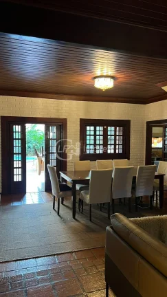 Imagem Imperdível oportunidade! Casa à venda em Campo Grande-MS, Chácara Cachoeira: 4 quartos, 1 suíte, 5 salas, 2 banheiros, 10 vagas de garagem, 340m².