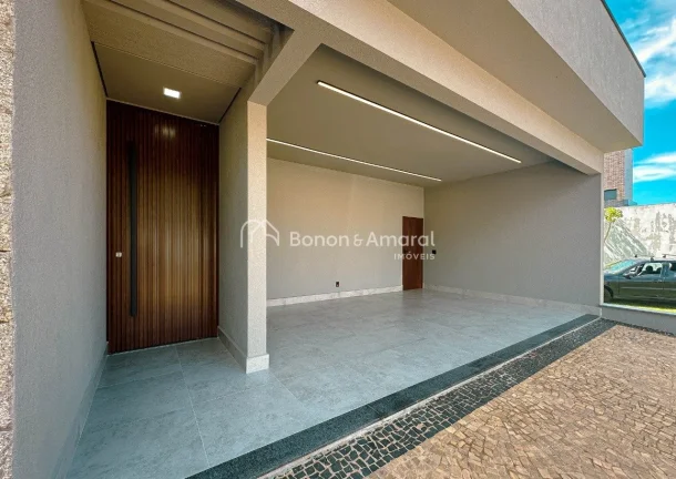 Imagem Maravilhosa casa térrea, acabamento de primeira, com 3 suítes todas com armários e ar condicionad...