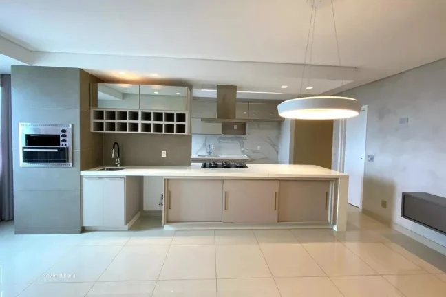Imagem Planta de 3 quartos revertida em 2 suítes e sala ampliada com definitiva de toda a cidade, sol da m...