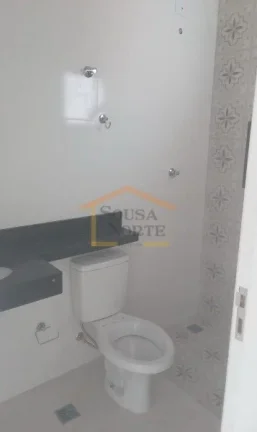 Imagem Sobrado novo, com 125 m² de área construída, distribuídos em 3 dormitórios, sendo 3 suítes, sa...