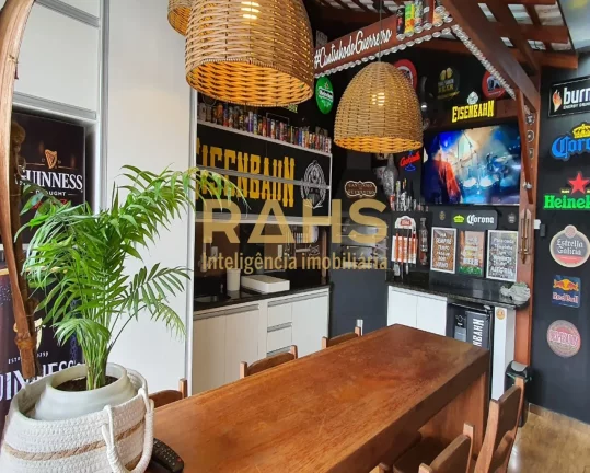 Imagem Lindíssima casa no Bairro Petrópolis. Imóvel possui uma suíte, mais dois dormitórios, sala de e...