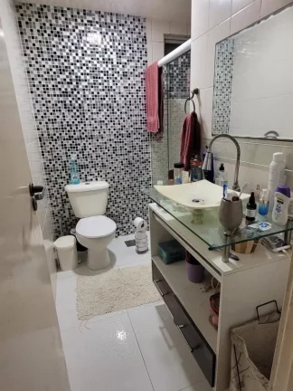 Imagem Casa em Condomínio para Venda em Rio de Janeiro, Curicica, 2 dormitórios, 2 suítes, 3 banheiros, 1 vaga