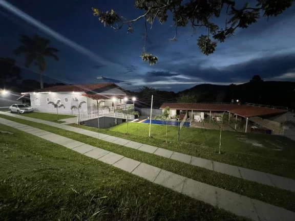 Imagem SÍTIO DE 2.800 M² COM FINANCIAMENTO BANCÁRIO!