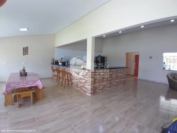 Imagem Chácara à Venda, Porteira Fechada, 500m², 5 Suítes, 10 Vagas, Piscina, Área Gourmet Estância Santa Helena-Jarinu, SP