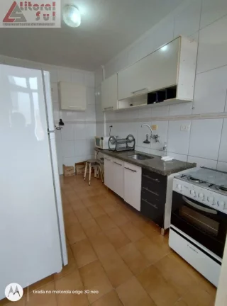 Imagem Imperdível cobertura de 2 quartos com suite e 2 vagas de garagem em Praia Grande-SP!