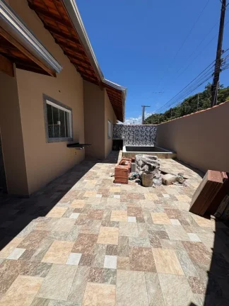 Imagem Casa para Venda em Itanhaém, Tupy, 2 dormitórios, 1 suíte, 1 banheiro, 2 vagas