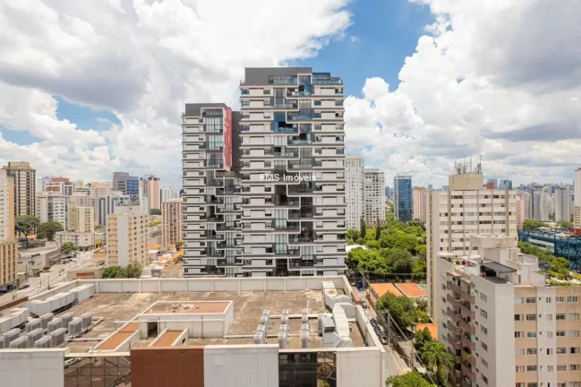 Imagem Studio de luxo à venda na Vila Olímpia, São Paulo-SP: 1 quarto, 1 suíte, 1 sala, 1 banheiro, 1 vaga, 25m². Venha conferir!