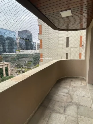 Imagem Apartamento 3 suítes, 3 vagas e 209m2 de útil no Itaim Bibi