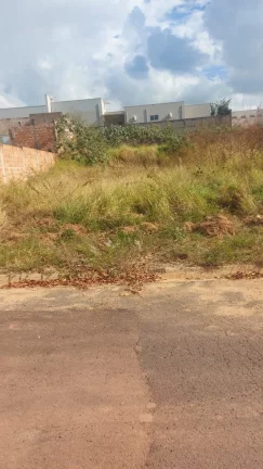 Imagem TERRENO Á VENDA NO CENTRO DE PEDREGULHO