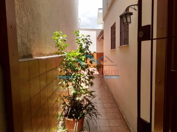 Imagem Sobrado com 3 Quartos e 2 vagas para Alugar residencial ou comercial