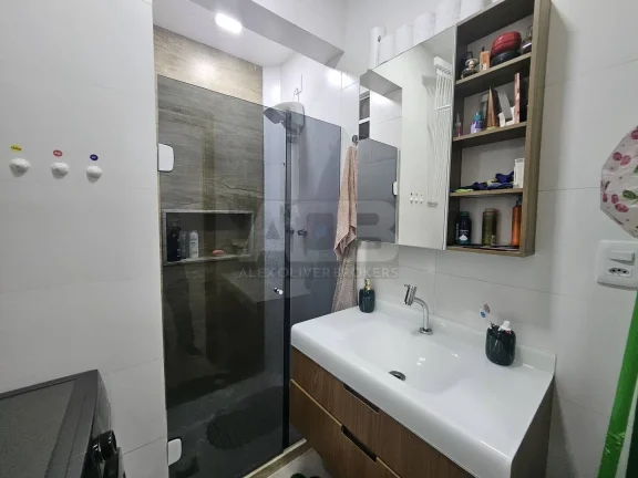 Imagem Conjugado à venda em Copacabana, mobiliado, 25m2, pronto para Airbnb.