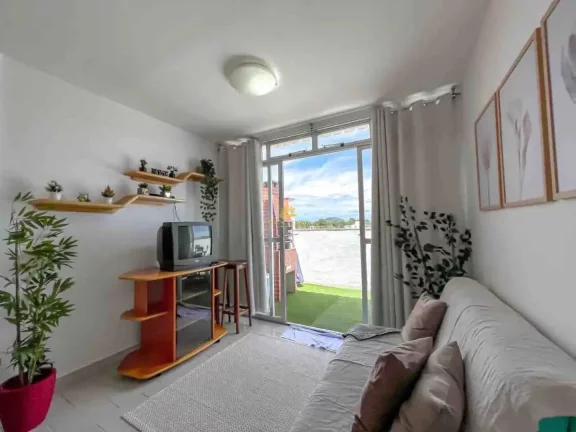 Imagem Nossa Cobertura Duplex é composta por 4 quartos, sendo 2 suítes no andar de cima e 2 quartos compa...