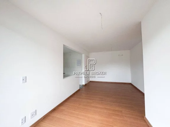 Imagem Apartamento com 3 dormitórios à venda, 76 m² por R$ 560.000,00 - Ermitage - Teresópolis/RJ