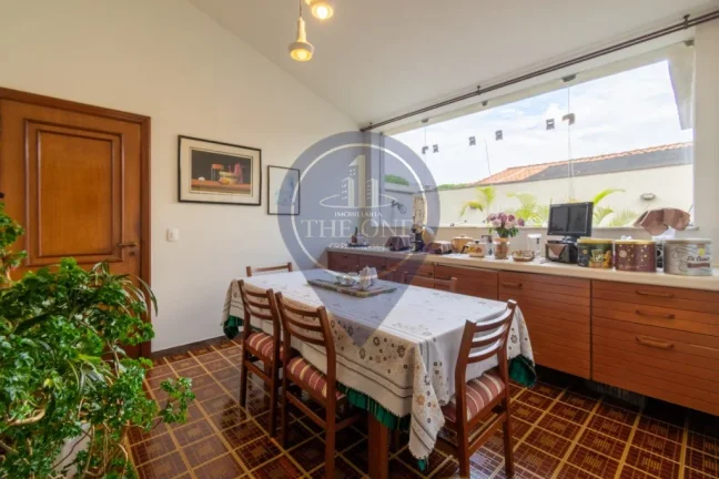 Imagem Espetacular casa à venda em São Paulo-SP, Alto de Pinheiros: 4 quartos, 4 suítes, 2 salas, 6 banheiros, 7 vagas, 495m².