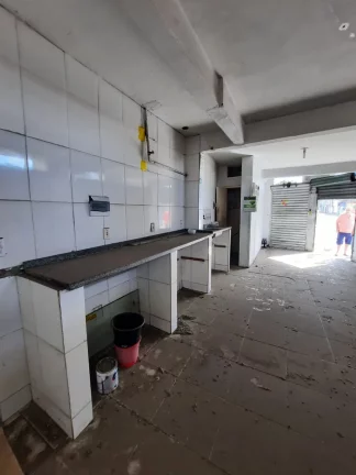 Imagem Loja COMERCIAL em Cabo Frio - RJ, Jacaré