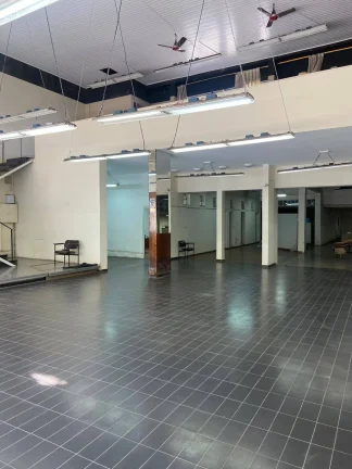 Imagem Salão comercial na Av. José Gomes - Antiga Pneulândia