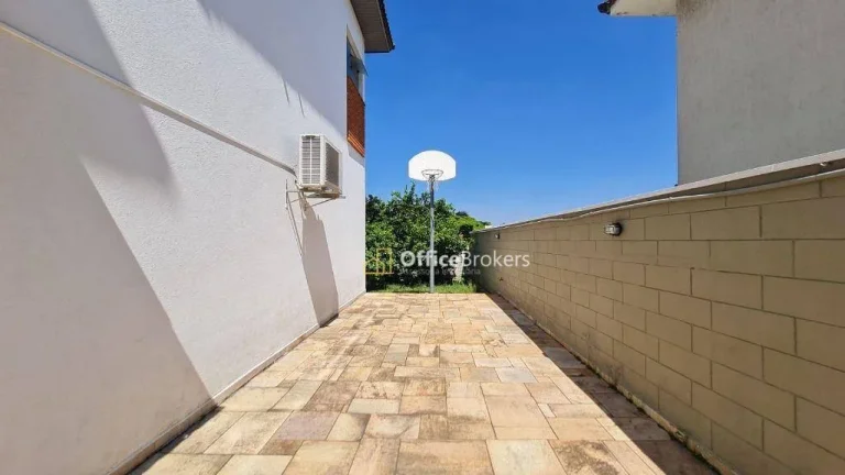 Imagem Casa à venda Residencial 5 com 4 dormitórios à venda, 620 m²