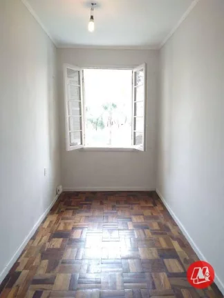 Imagem Sobrado com 3 dormitórios para alugar, 144 m² por R$ 2.023,00/mês - São João - Porto Alegre/RS