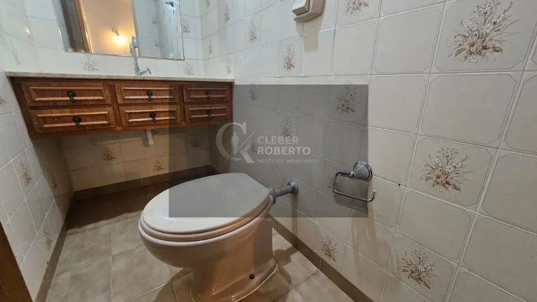 Imagem Amplo Apartamento com Sacada – 142m² e 2 Vagas no Centro